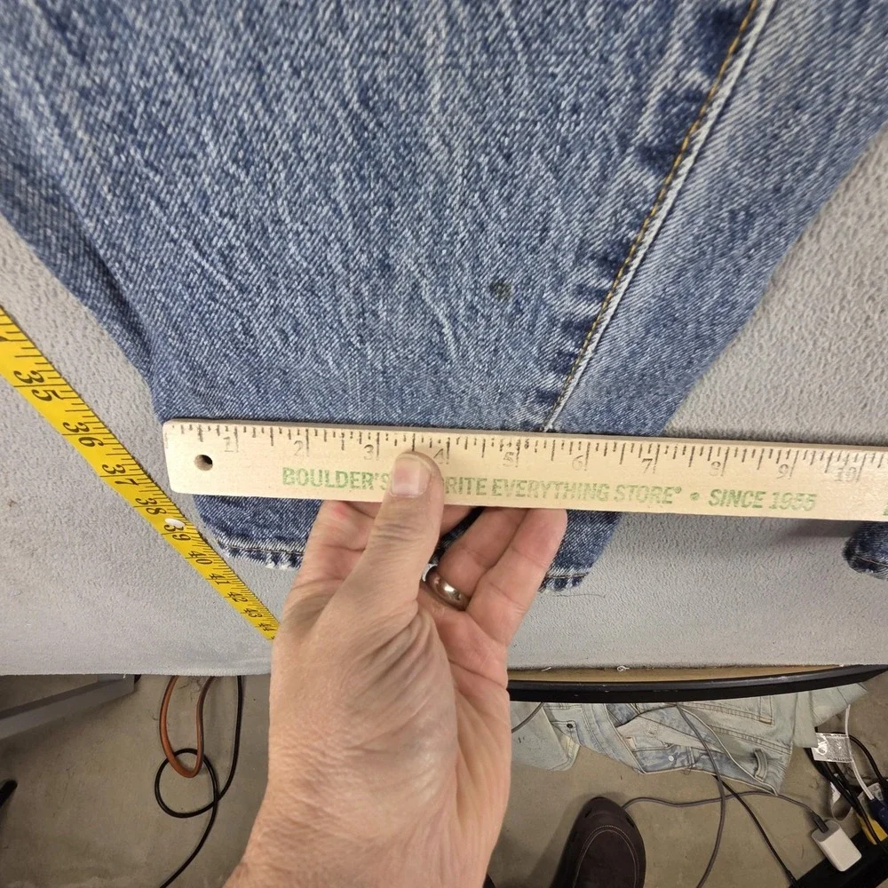 Levis 9960 important